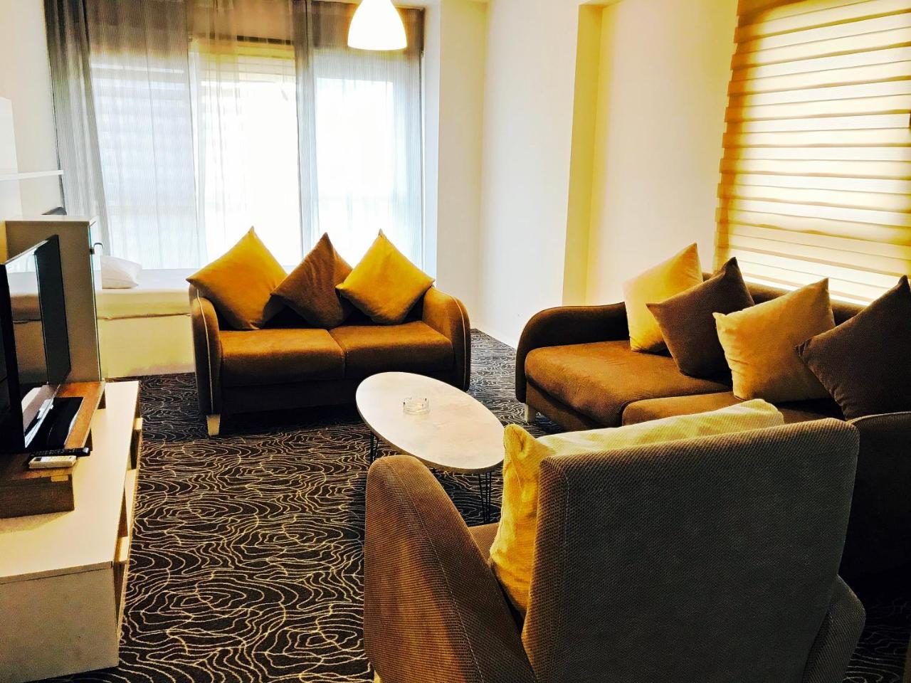 Merze Suite Konaklama Istanbul Exterior photo